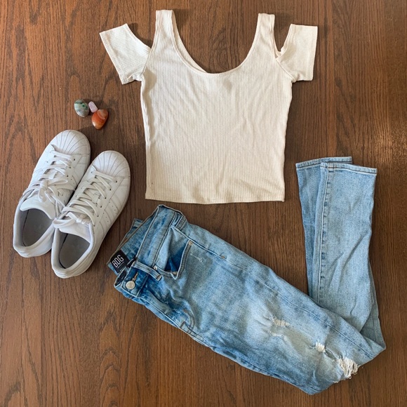 PacSun Tops - PacSun LA Hearts Open Shoulder Crop Top